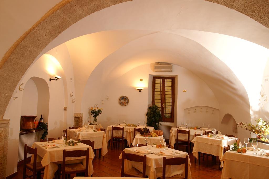 La Locanda Di Gino Сульмона Экстерьер фото