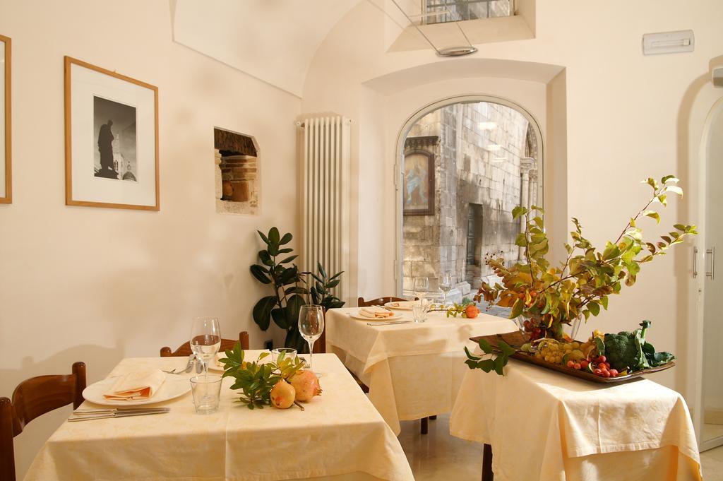 La Locanda Di Gino Сульмона Экстерьер фото